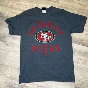 NFL team‎ apparel 49ers T-shirt, size medium